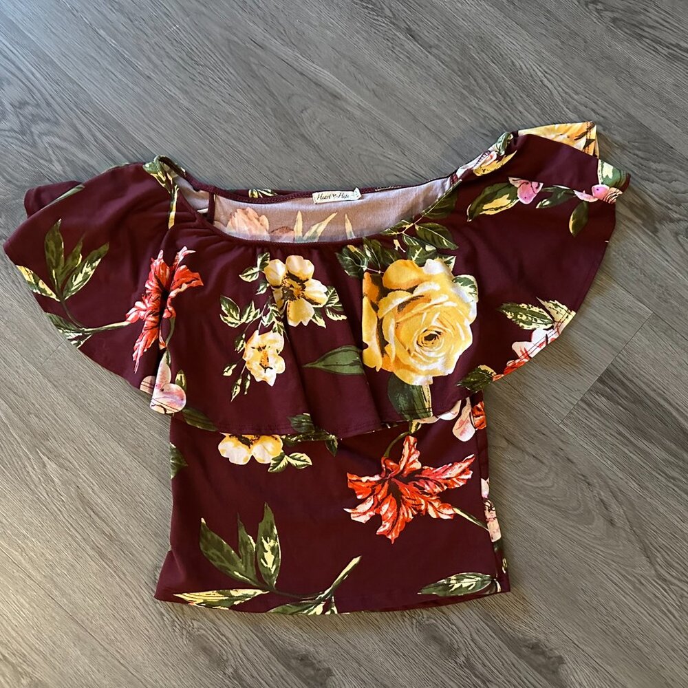 Crop Top Off Shoulder Shirt Burgundy Red Flowers Heart & Hips Small